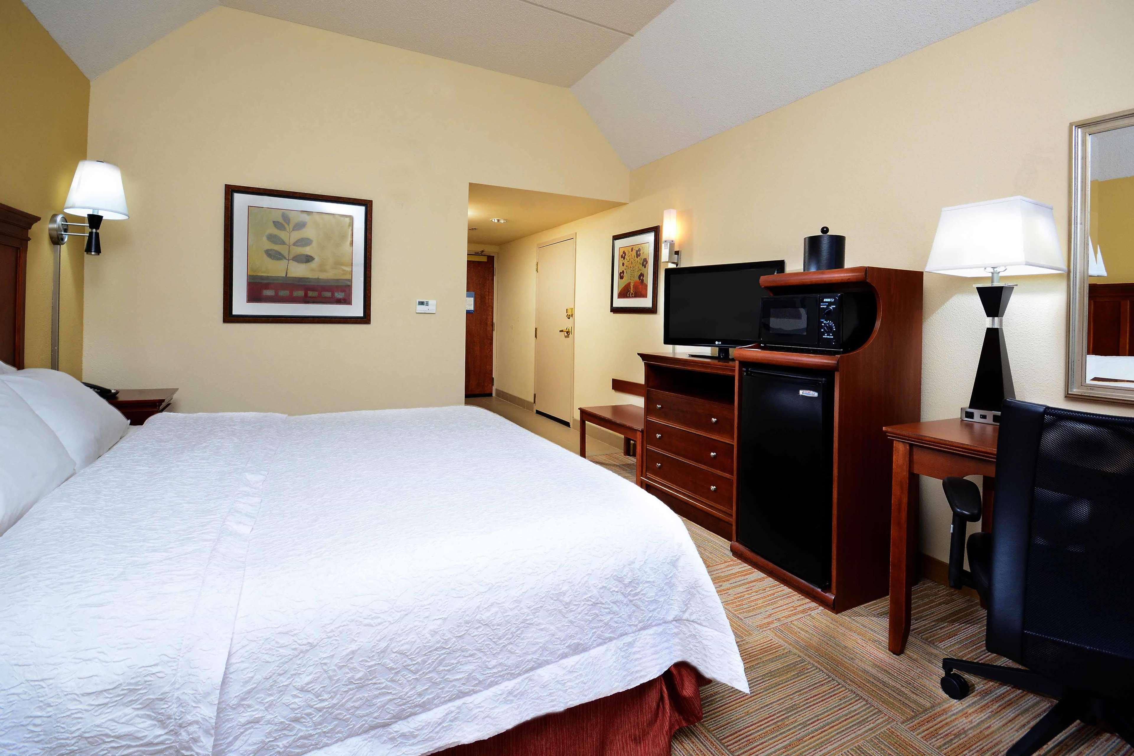 Hampton Inn Raleigh Capital Blvd North Екстер'єр фото