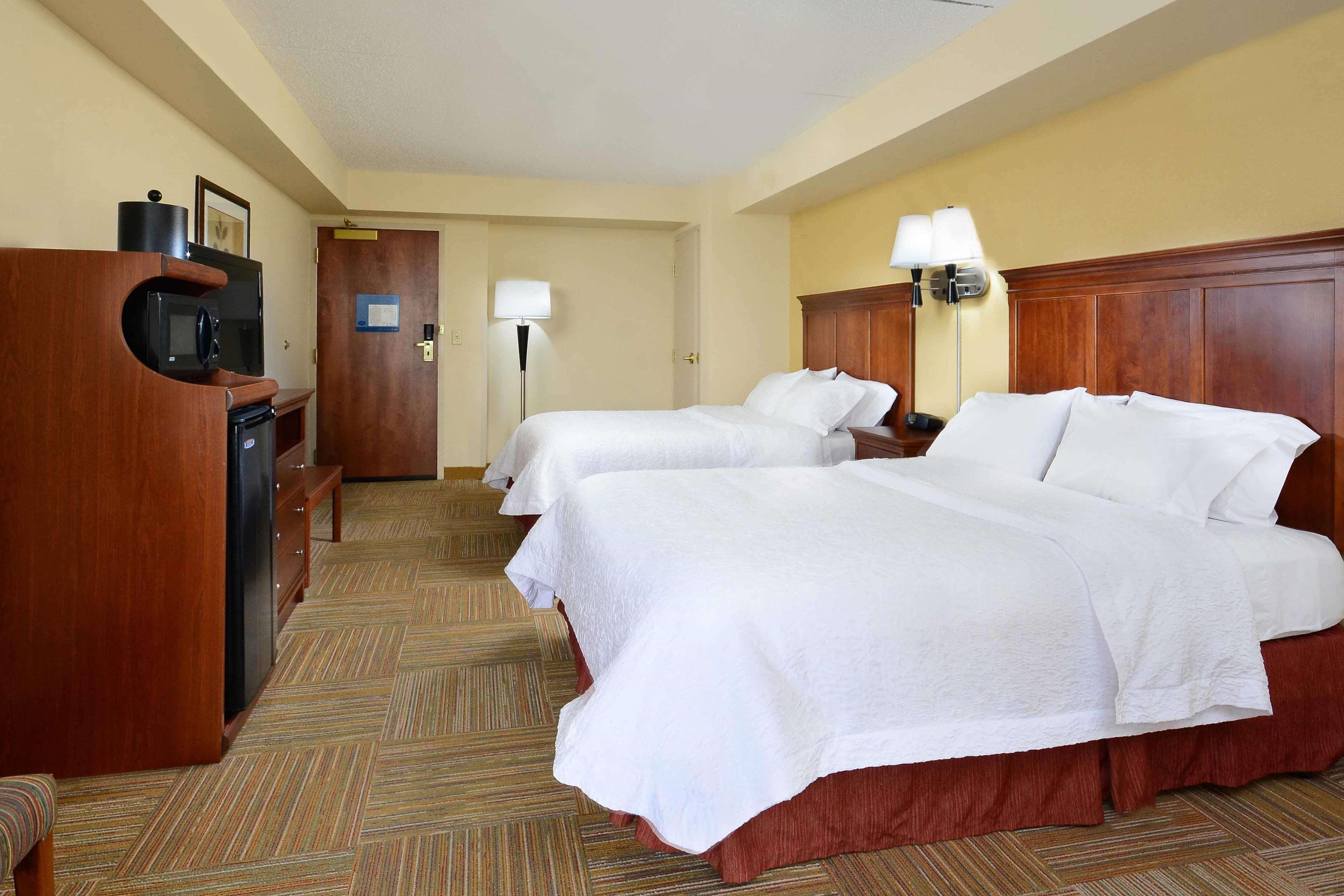 Hampton Inn Raleigh Capital Blvd North Екстер'єр фото