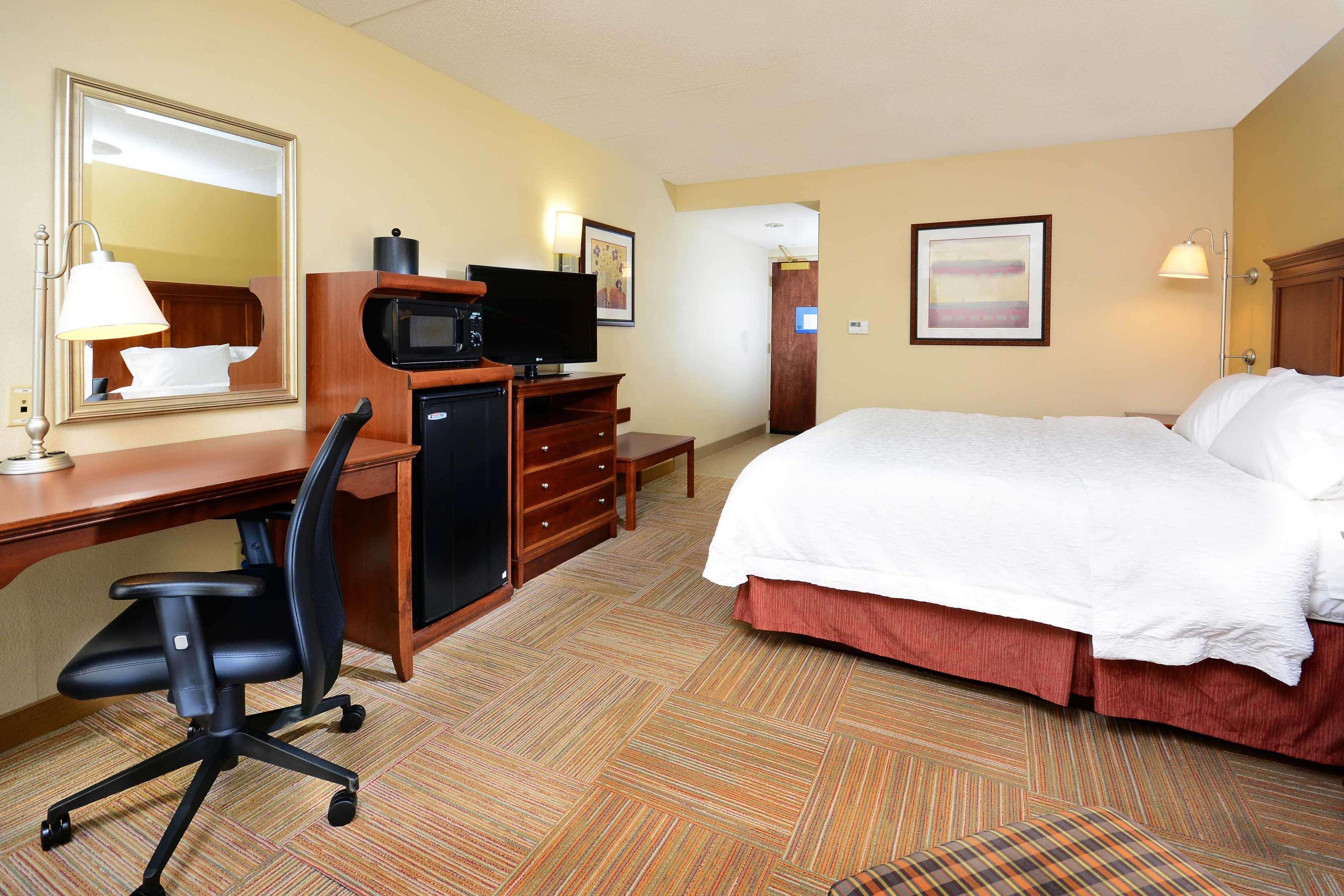 Hampton Inn Raleigh Capital Blvd North Екстер'єр фото