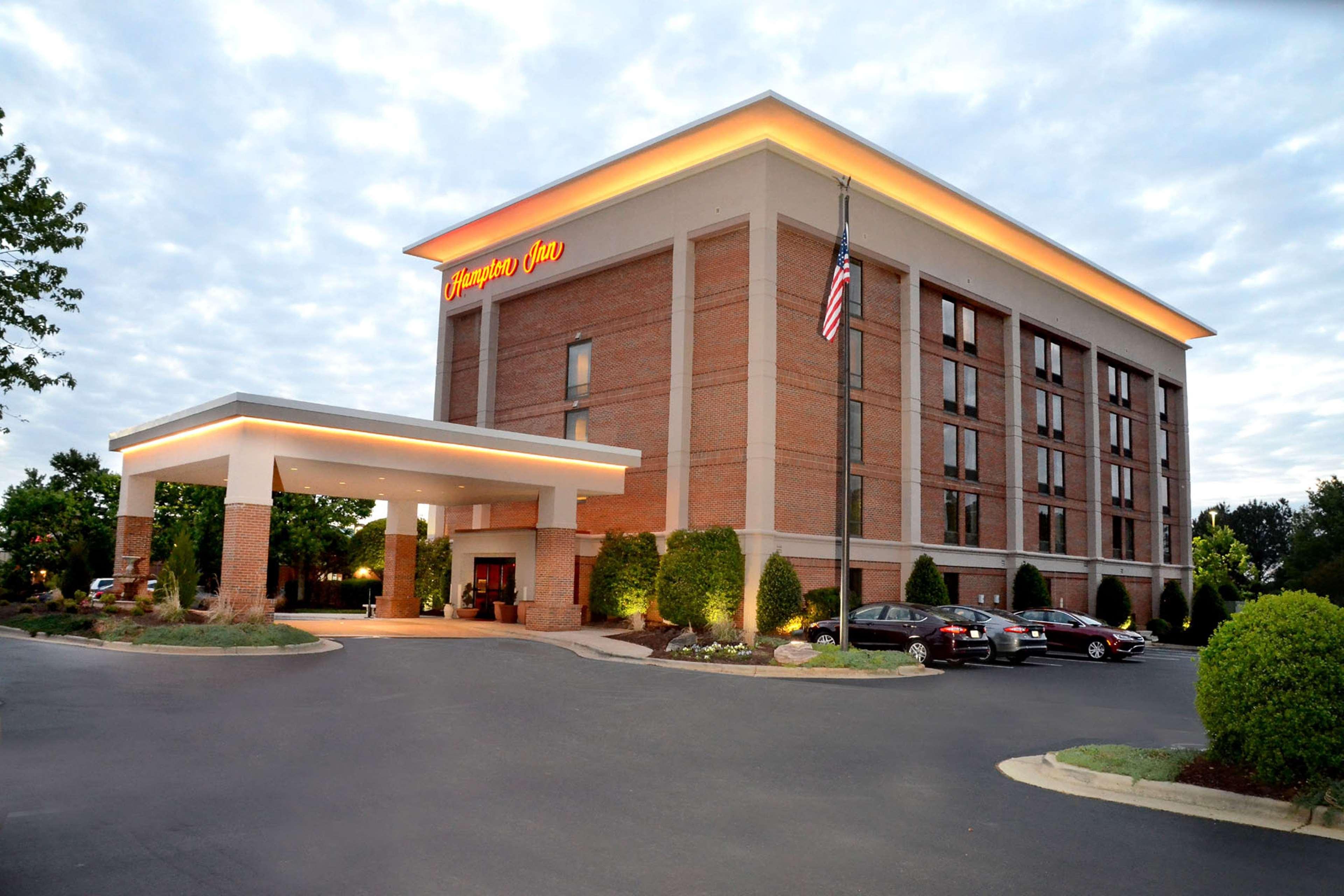 Hampton Inn Raleigh Capital Blvd North Екстер'єр фото