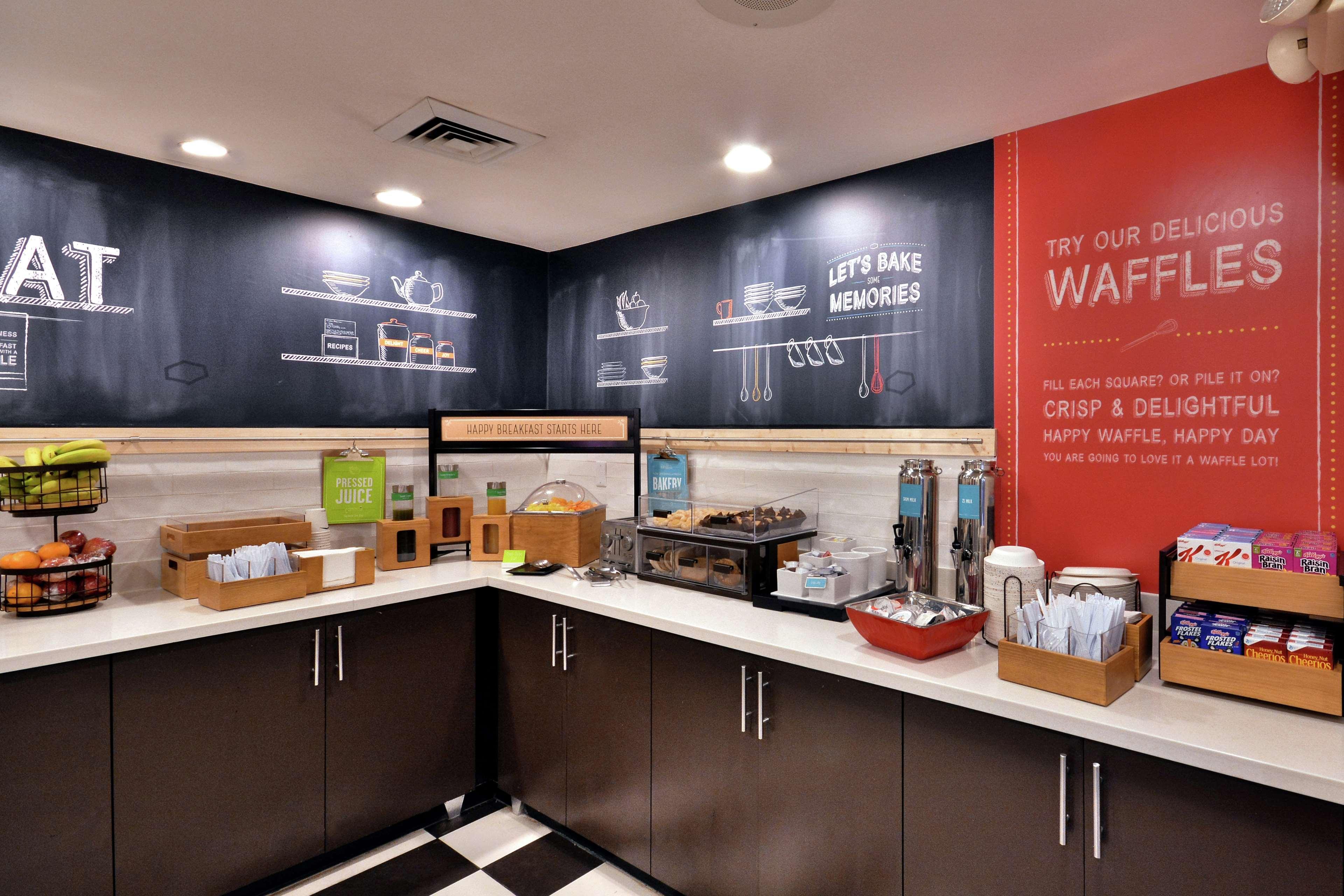 Hampton Inn Raleigh Capital Blvd North Екстер'єр фото