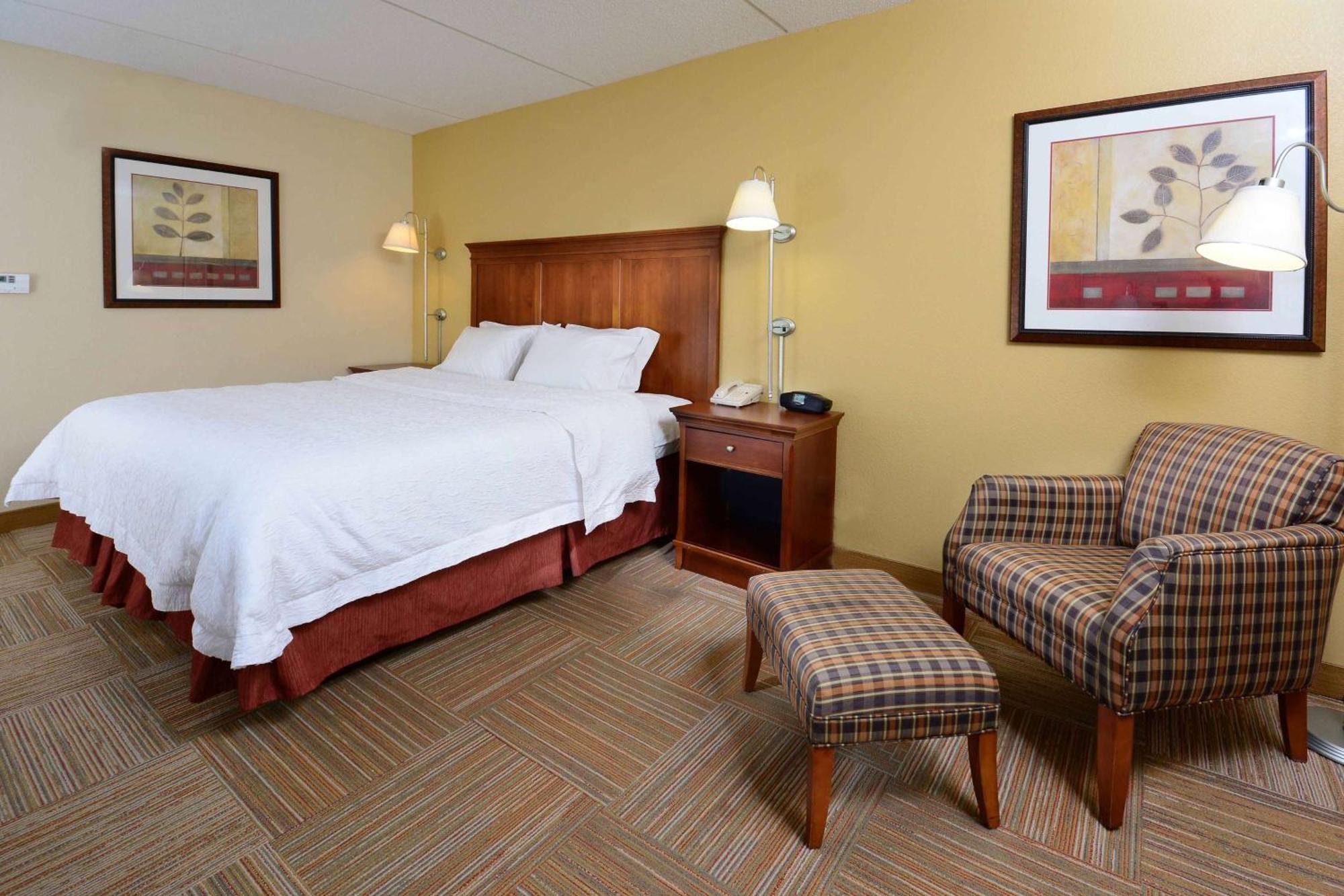 Hampton Inn Raleigh Capital Blvd North Екстер'єр фото