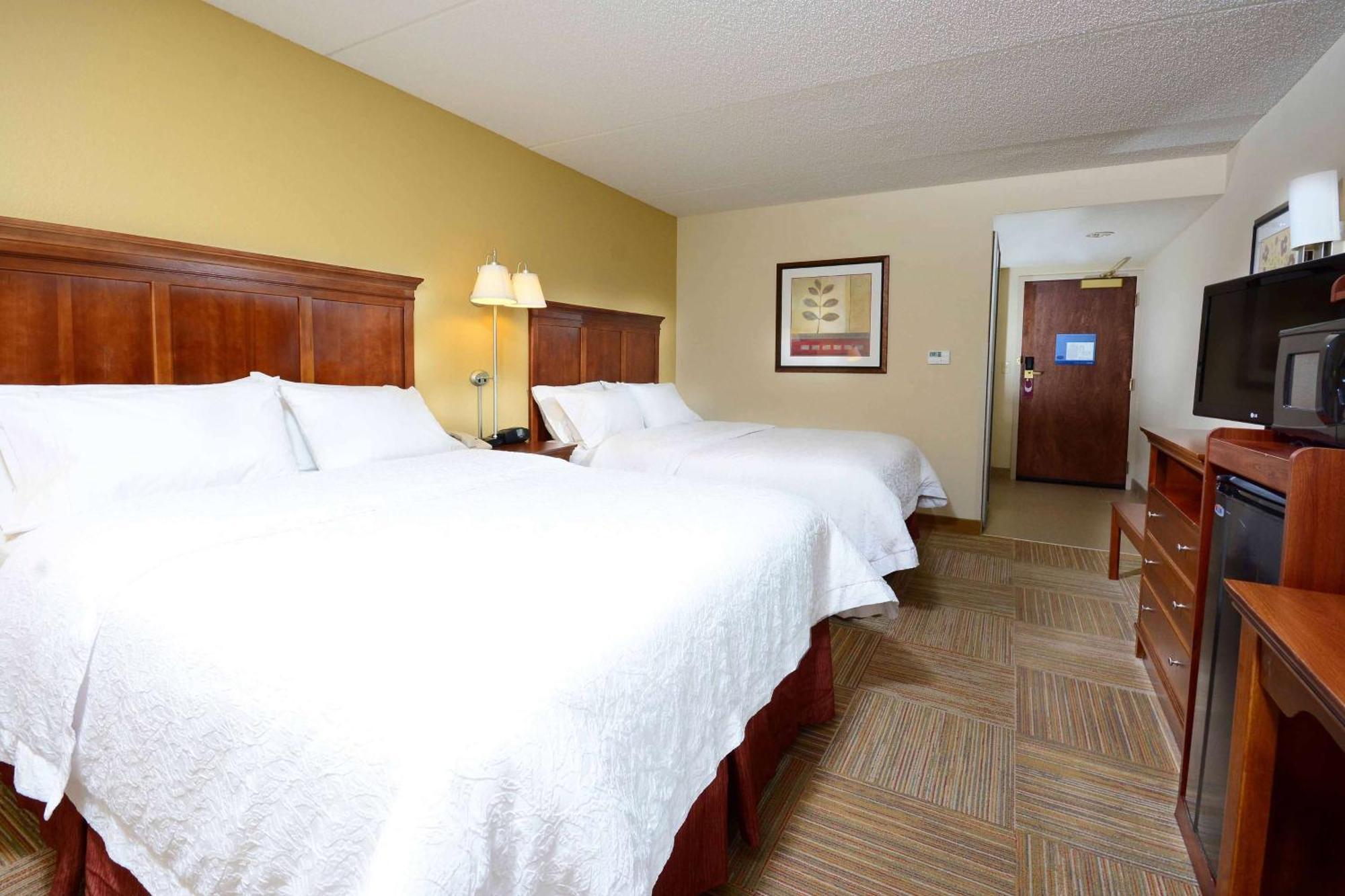 Hampton Inn Raleigh Capital Blvd North Екстер'єр фото
