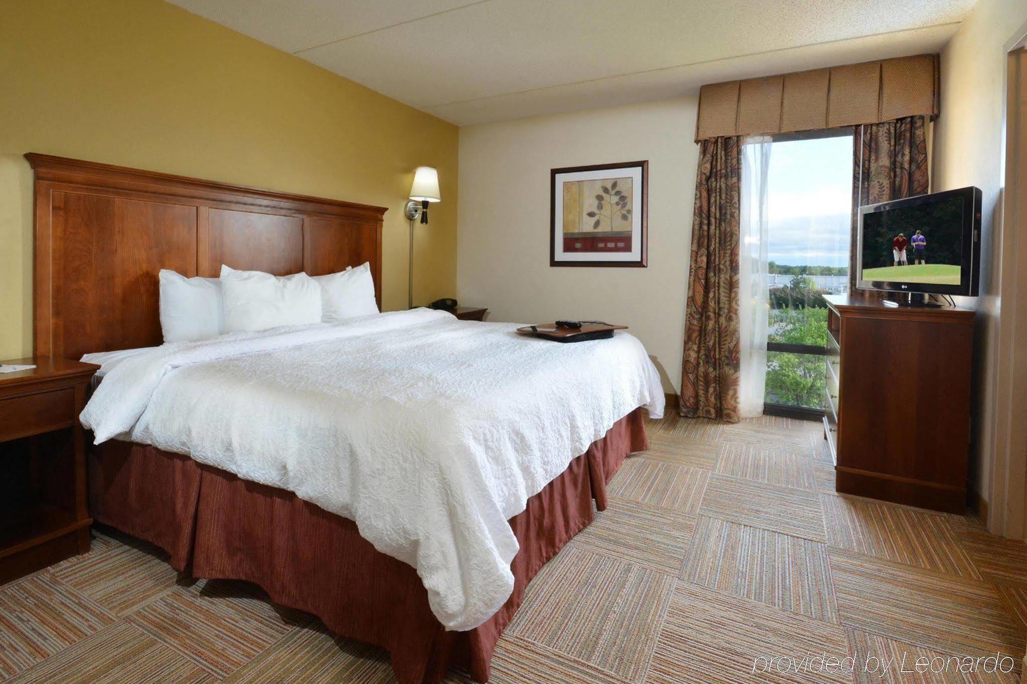 Hampton Inn Raleigh Capital Blvd North Екстер'єр фото