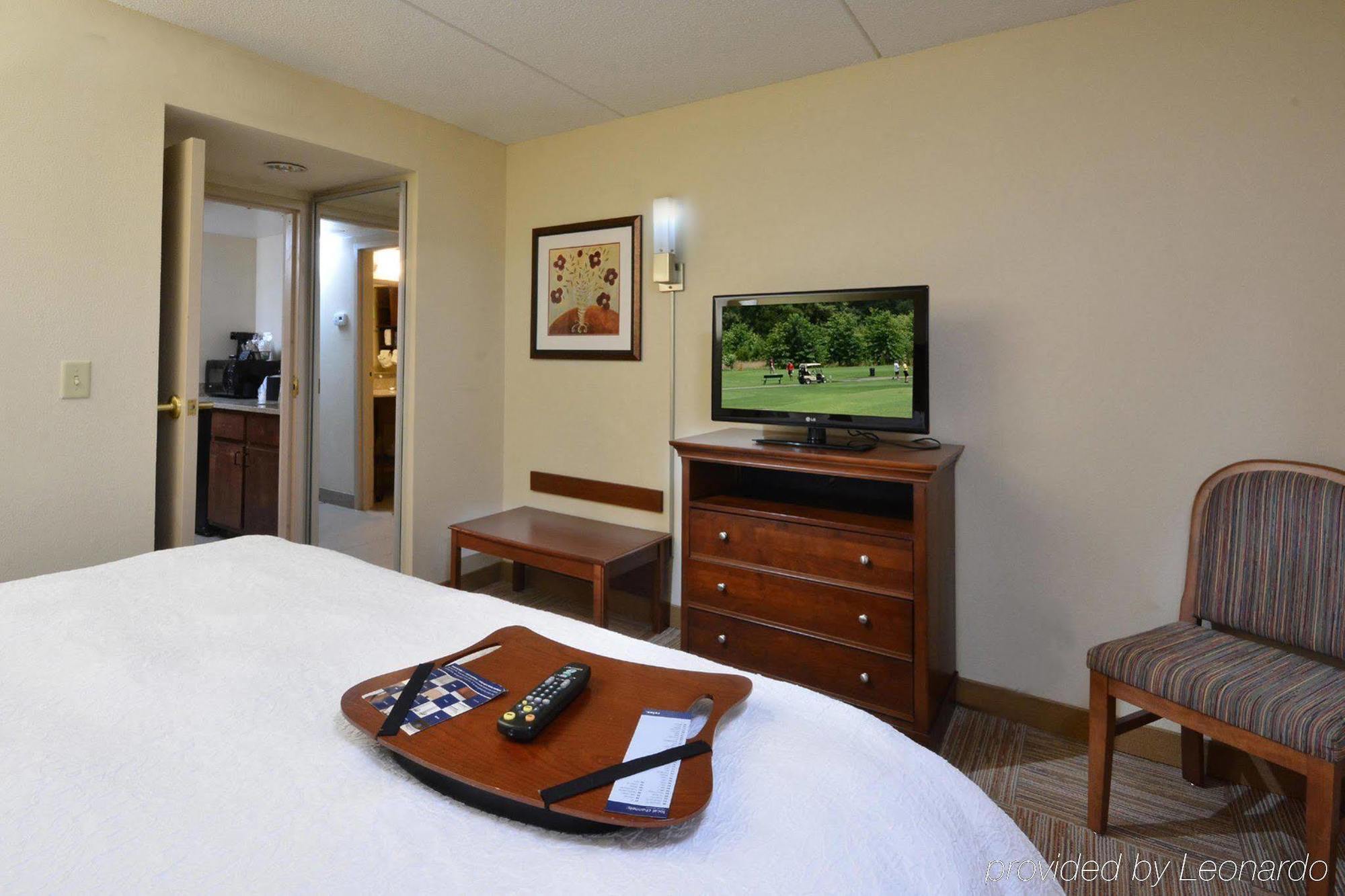 Hampton Inn Raleigh Capital Blvd North Екстер'єр фото